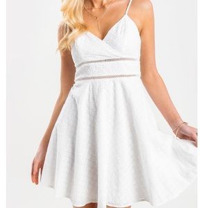 Francesca’s White Lace Mini Summer dress size xxs